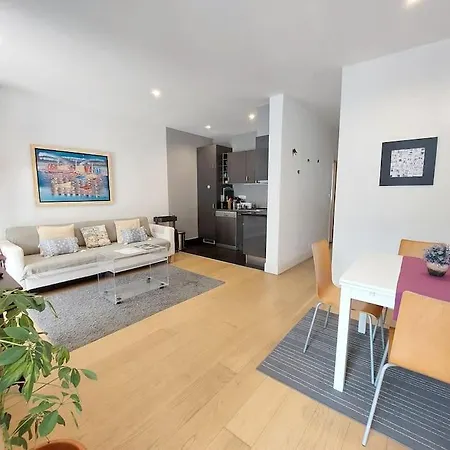Apartment With Private Garden - Central Location Lisbon Exterior photo